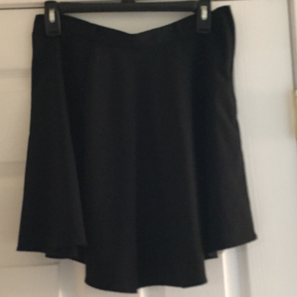 Black skater skirt